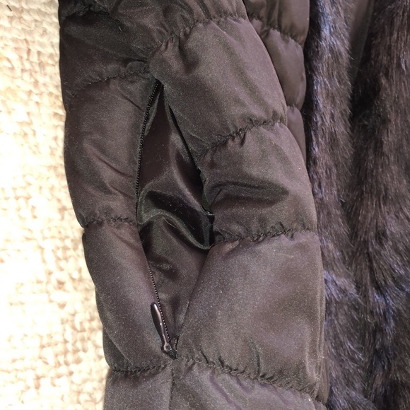 Sugarfly faux fur puffy jacket size S zip pockets hook closure warm & cozy - Picture 4 of 7